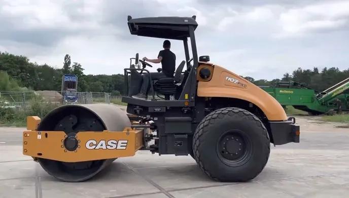 CASE 1107 FX-D Compactor Specification and Features
