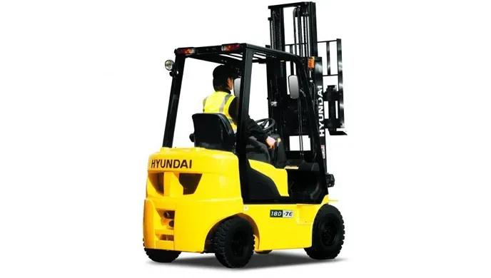 HYUNDAI 15D-7E Forklift Truck Specification and Features