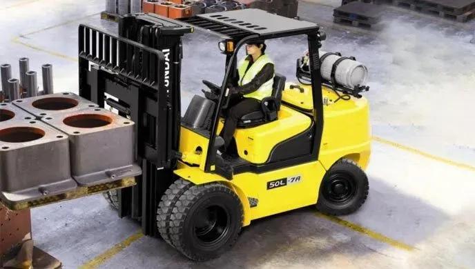 HYUNDAI 50L-7A Forklift Truck Specification and Features