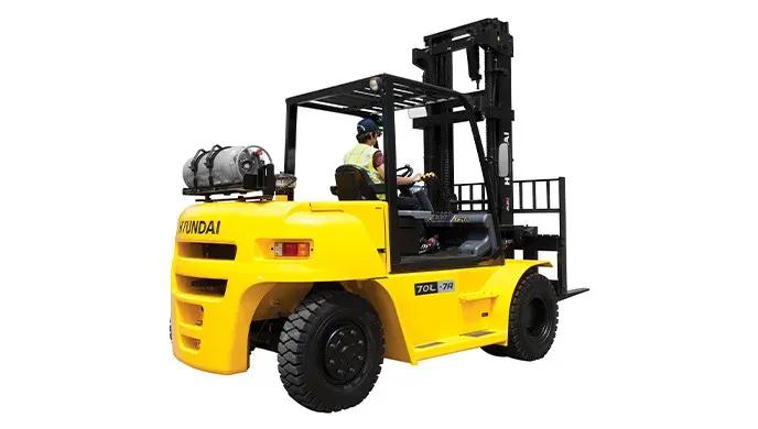 HYUNDAI 70L-7A Forklift Truck Specification and Features